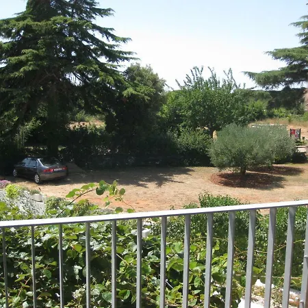 Bogdan Apartment Valbandon